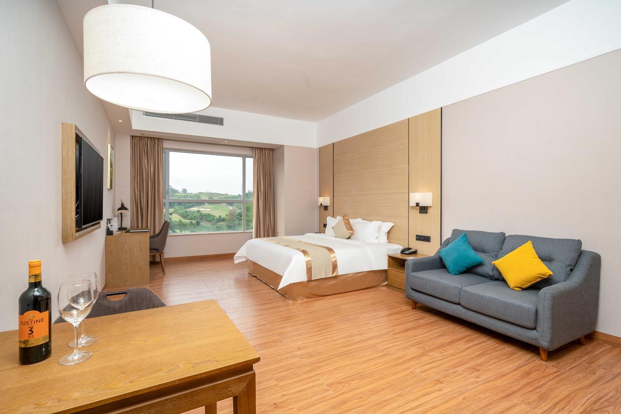 Phoenix Hill Hotel Dongguan - Golf Course Shop Экстерьер фото
