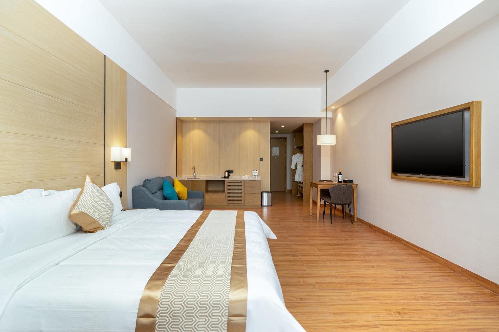 Phoenix Hill Hotel Dongguan - Golf Course Shop Экстерьер фото