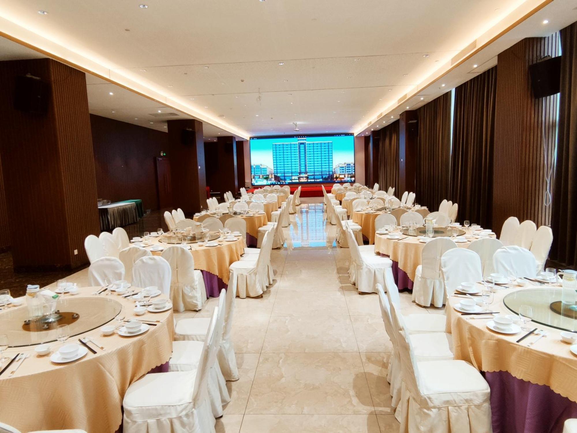 Phoenix Hill Hotel Dongguan - Golf Course Shop Экстерьер фото