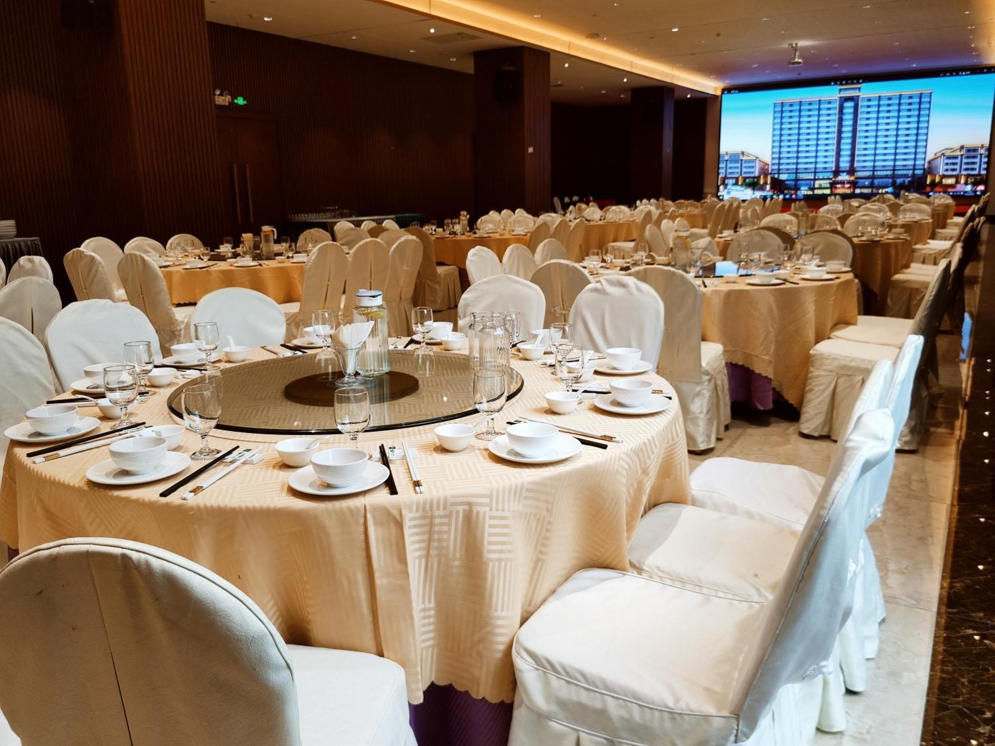 Phoenix Hill Hotel Dongguan - Golf Course Shop Экстерьер фото
