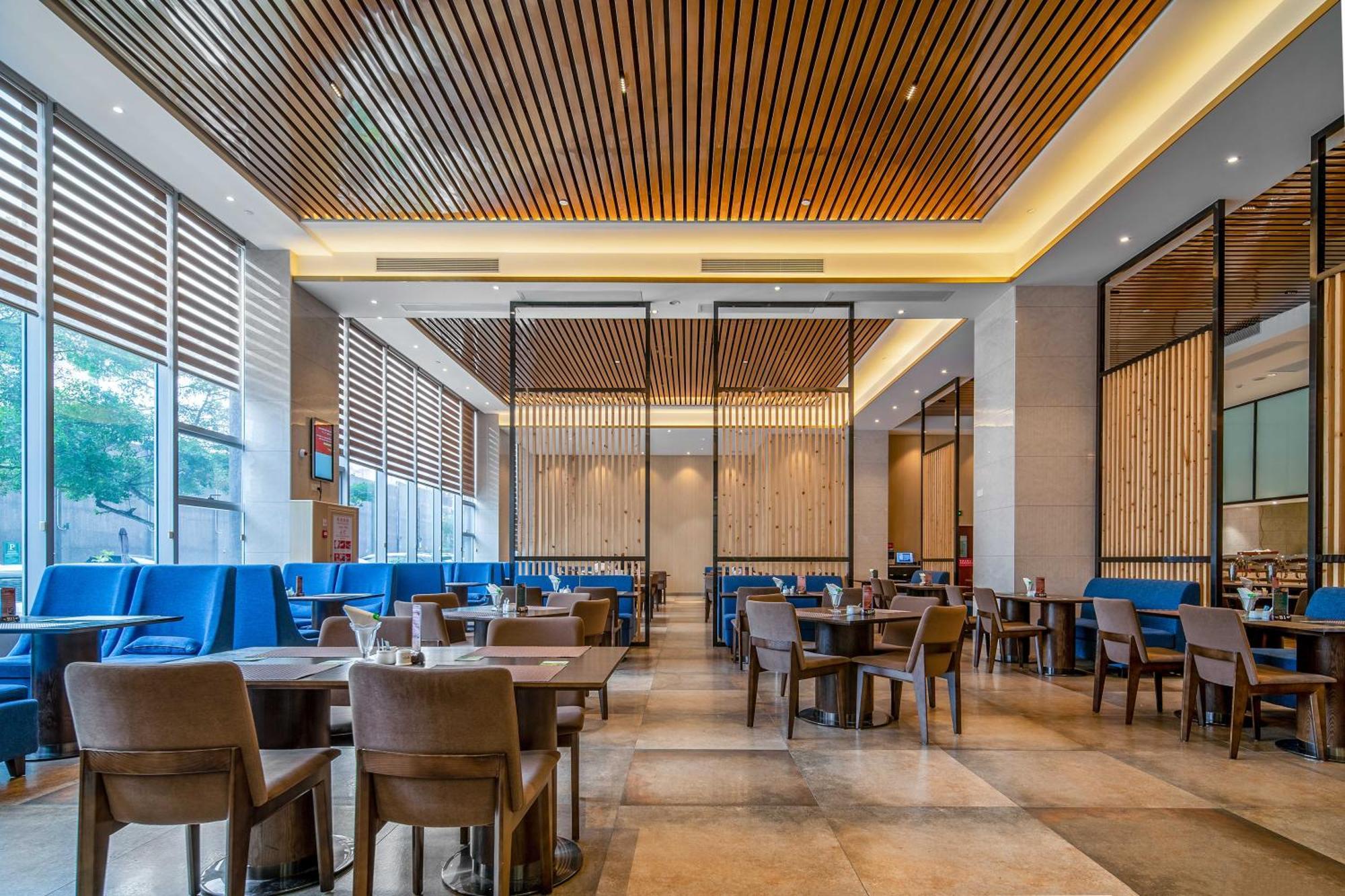 Phoenix Hill Hotel Dongguan - Golf Course Shop Экстерьер фото